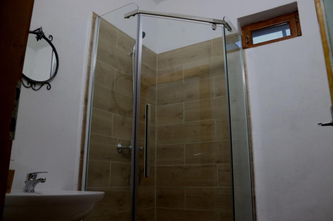 Galeria Turismului Montan Guest House Cartisoara Luaran gambar